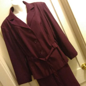 T. Milano 3 Piece Stretch Skirt Suit - Plus 22W